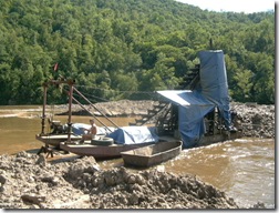 Placer gold mining, Jiayin River